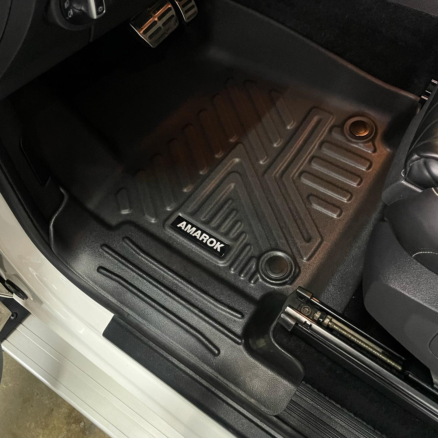 Alfombras 5D para Amarok 2010 al 2025 3 Piezas