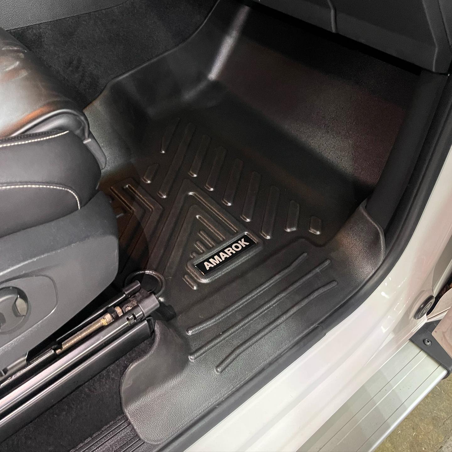 Alfombras 5D para Amarok 2010 al 2025 3 Piezas