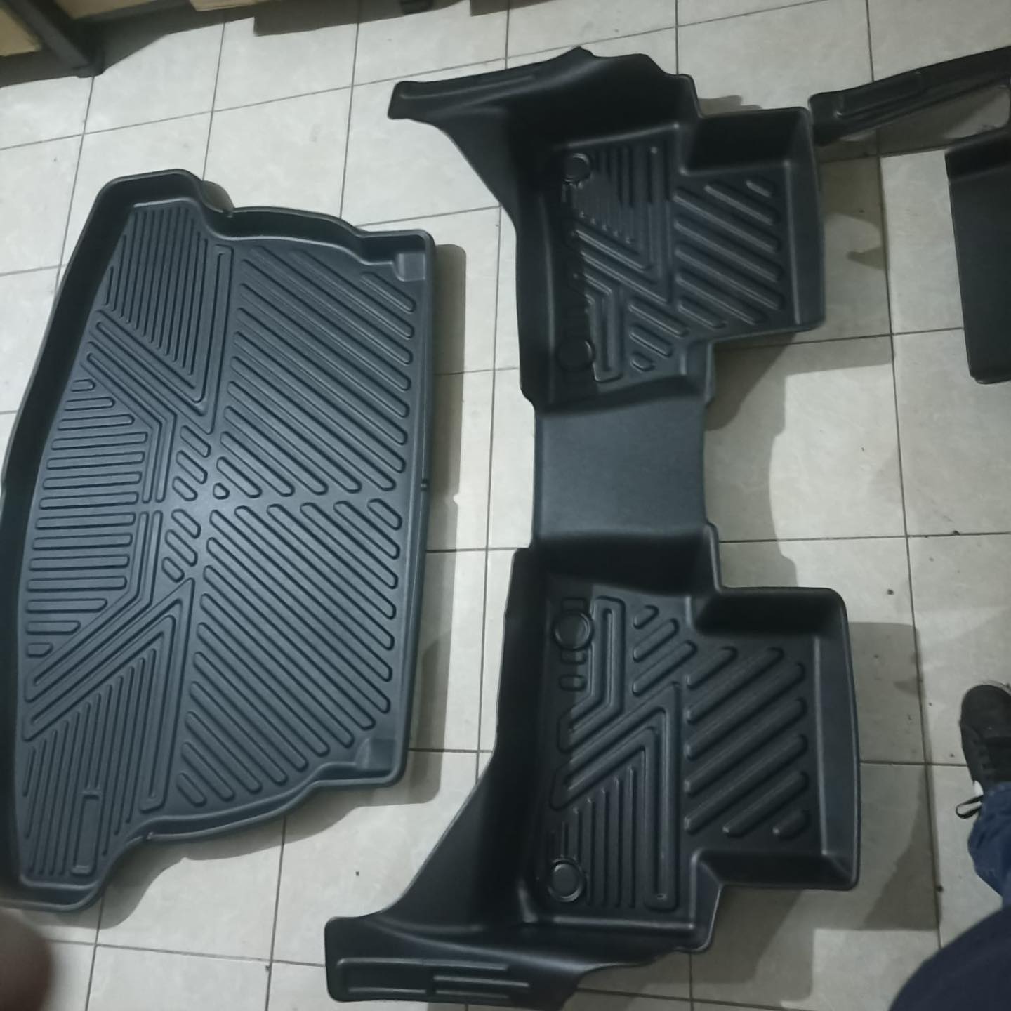 Alfombras 5D para Toyota Corolla Cross 2020 al 2024 4 Piezas