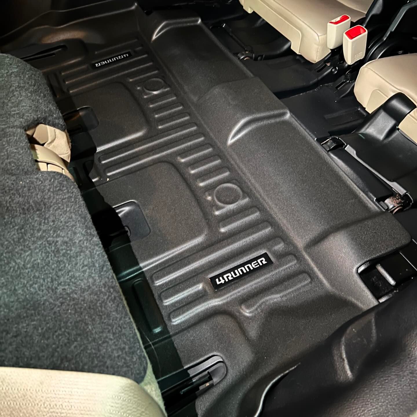 Alfombras 5D para Toyota 4Runner 2010 al 2025 5 Piezas