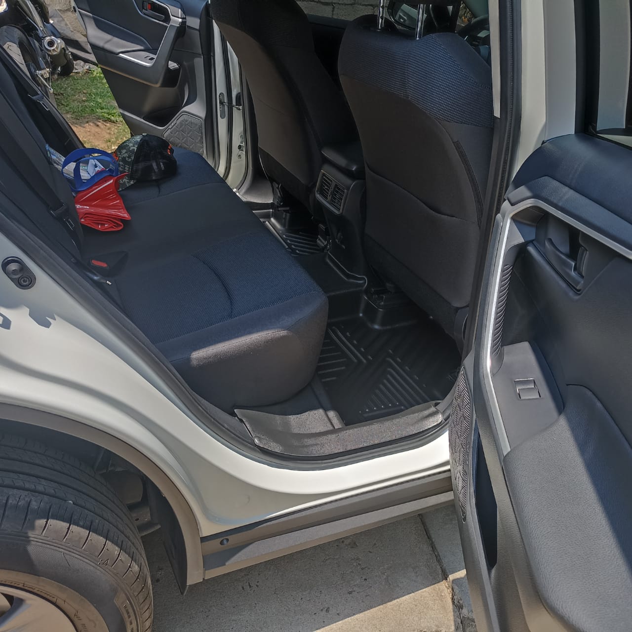 Alfombras 5D para Toyota Rav4 2019 al 2025 4 Piezas