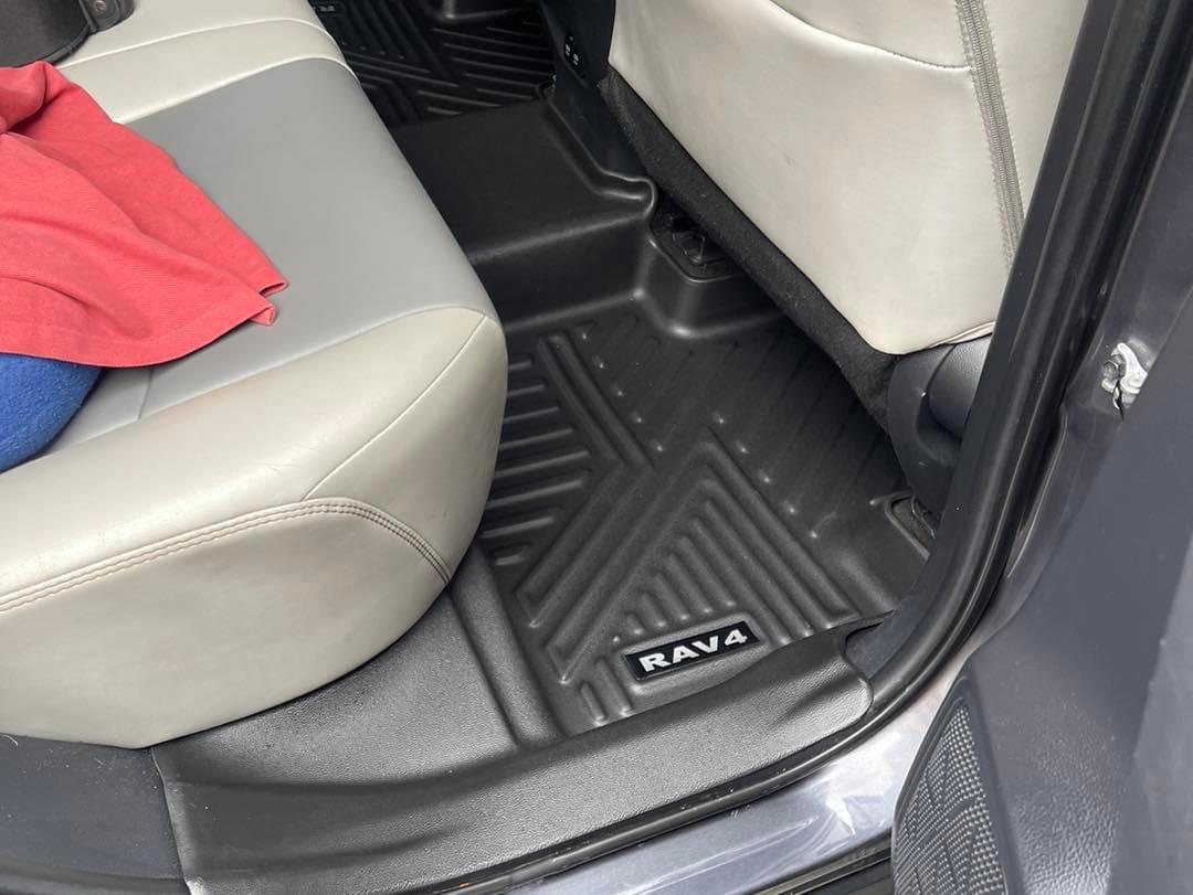 Alfombras 5D para Toyota Rav4 2019 al 2025 4 Piezas