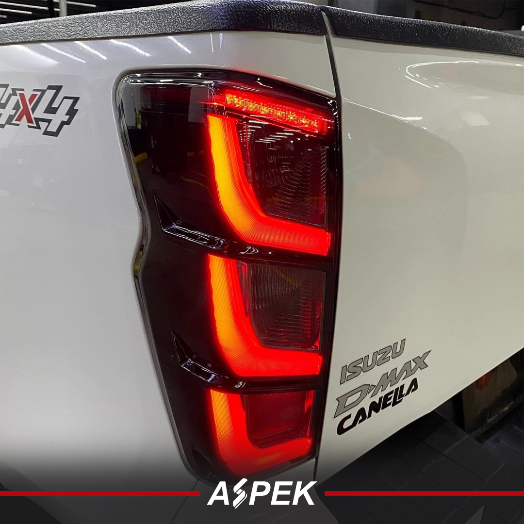 STOP LED AHUMADOS DE ISUZU DMAX DEL 2024 AL 2026