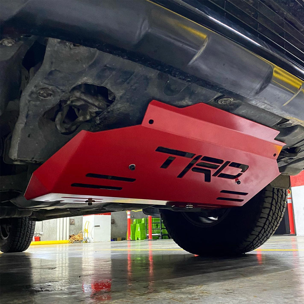 KIT ORIGINAL PECHERA TRD + SALPICADERAS TRD: