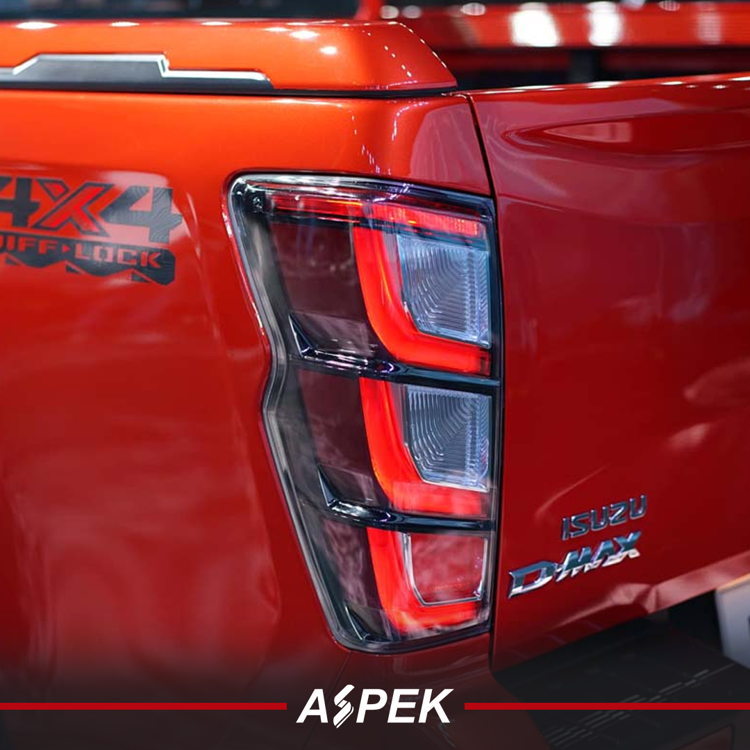 STOP LED ROJOS DE ISUZU DMAX DEL 2024 AL 2026